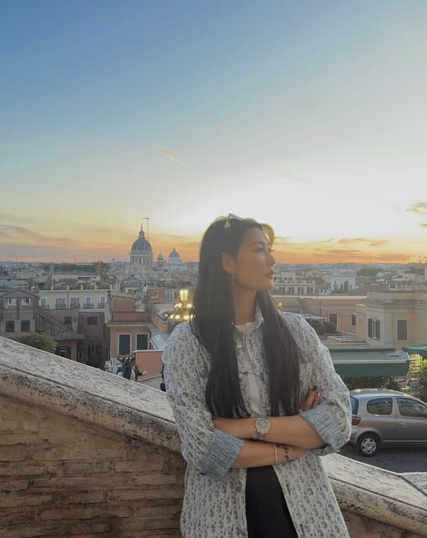 照：I love Italy❤️中国女足球员杨莉娜返回意大利晒(图1)